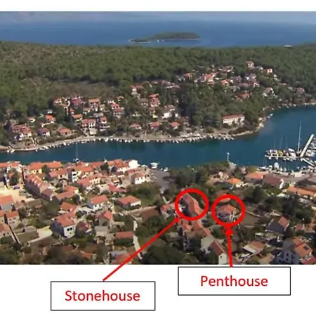 Picturesque Stonehouse In A Knockout Location *