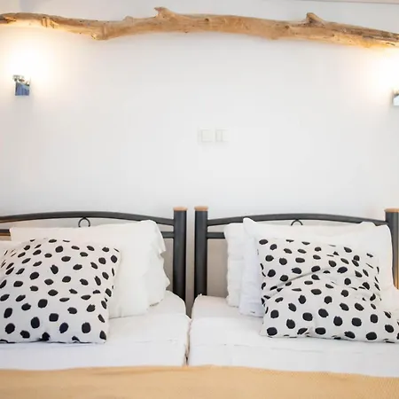 Ferienhaus Picturesque Stonehouse In A Knockout Location