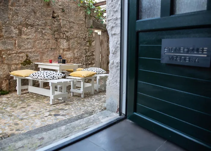 Vikendica Picturesque Stonehouse In A Knockout Location Vrboska