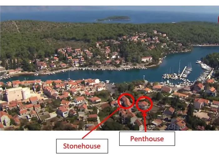 Picturesque Stonehouse In A Knockout Location *